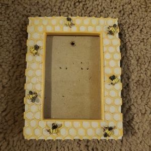 Bumblebee picture frame